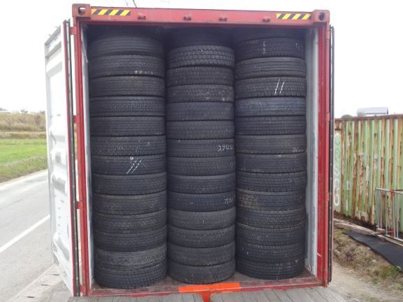tires in the container for export